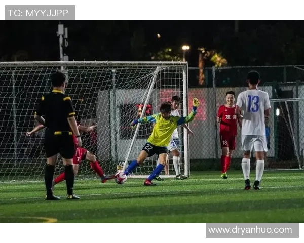 香港足球明星队精彩比赛再创佳绩进球瞬间引爆全场热情